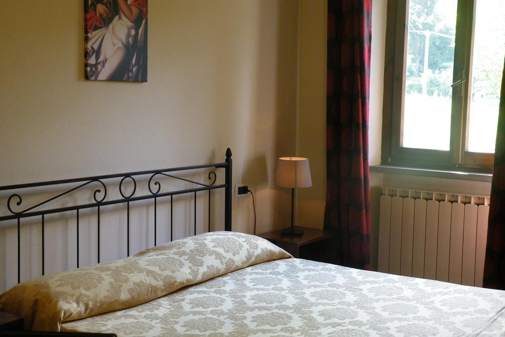 Gasthaus Agriturismo Fattoria Di Gragnone Zimmer foto